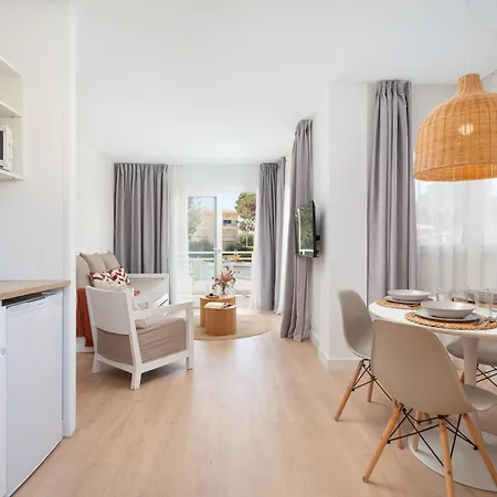 Апартаменти Baulo Mar *